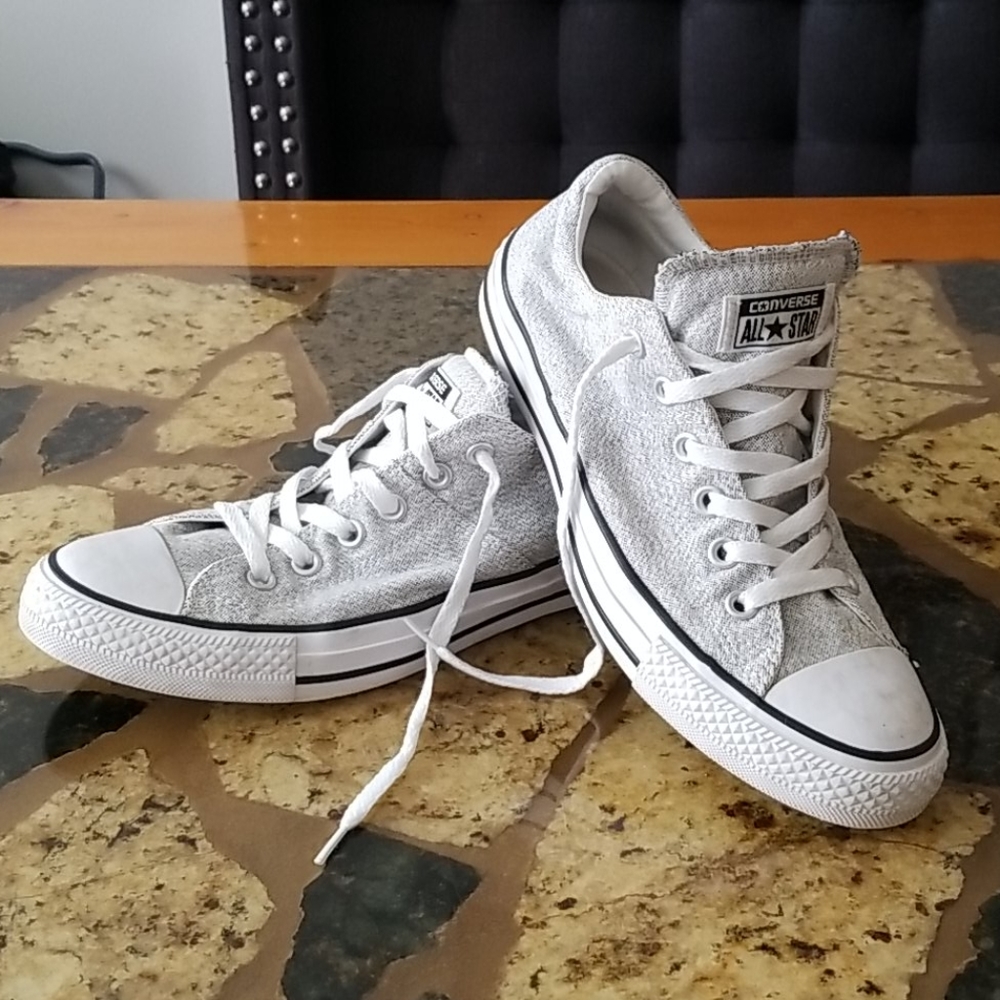 Converse size 9